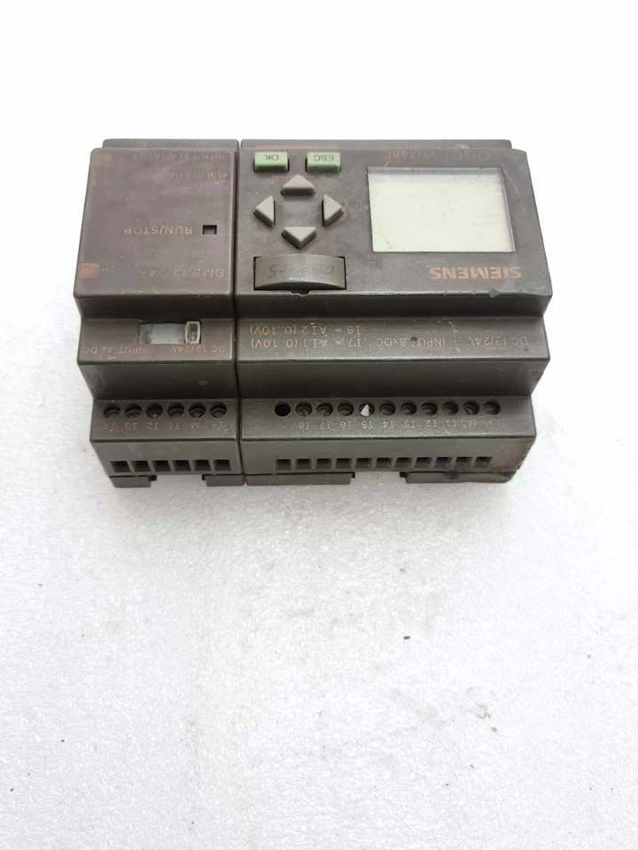 USED SIEMENS 6ED1052-1MD00-0BA5 LOGO WITH EXPANSION MODULE DM8 12/24R 12/24VDC